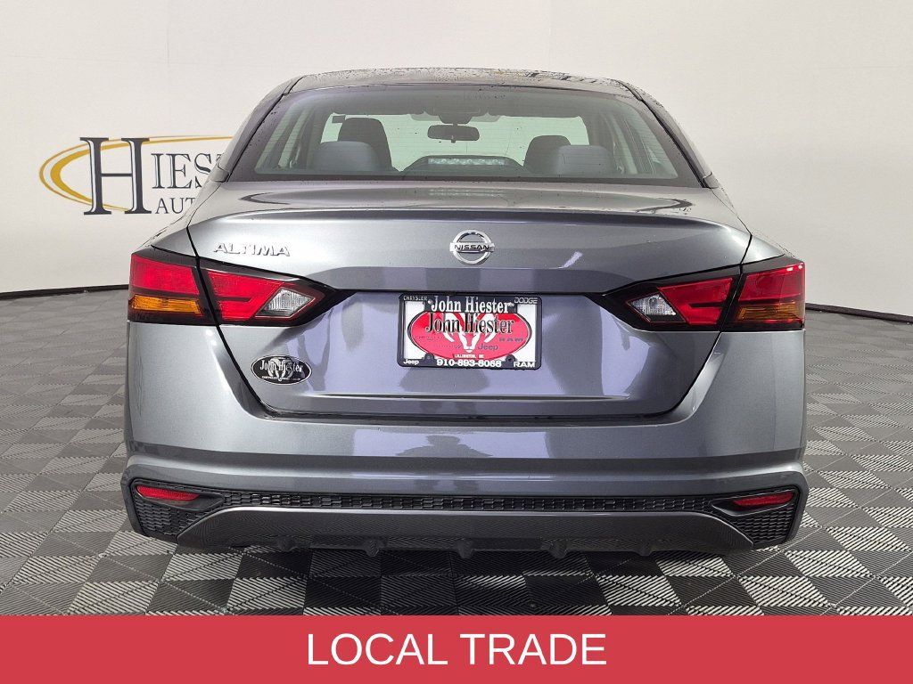 Used 2022 Nissan Altima 2.5 S FWD image 5