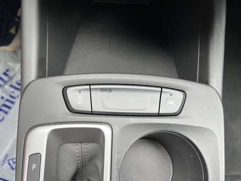Used 2024 Chevrolet Trax LS w/ LS Convenience Package FWD image 29