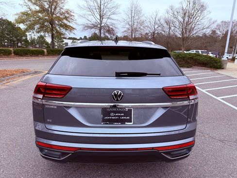 Used 2022 Volkswagen Atlas Cross Sport SE image 9