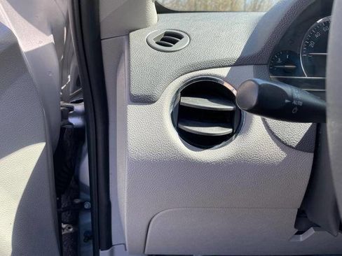 Used 2009 Chevrolet HHR LS FWD image 34