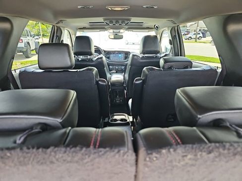 Certified 2022 Dodge Durango R/T w/ Blacktop Package AWD/4WD image 24