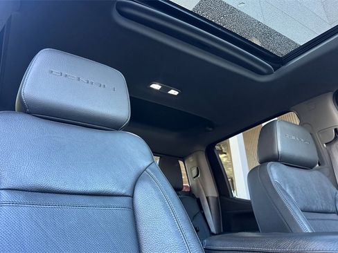 Used 2021 GMC Sierra 1500 Denali w/ Denali Ultimate Package image 17