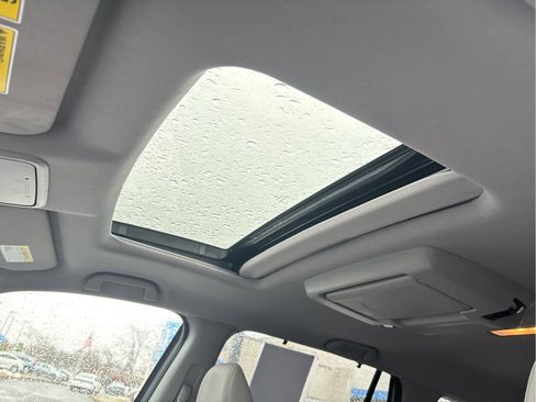 Used 2020 Honda Pilot Touring image 10