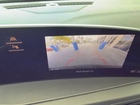 Used 2024 Cadillac XT4 Premium Luxury FWD image 25