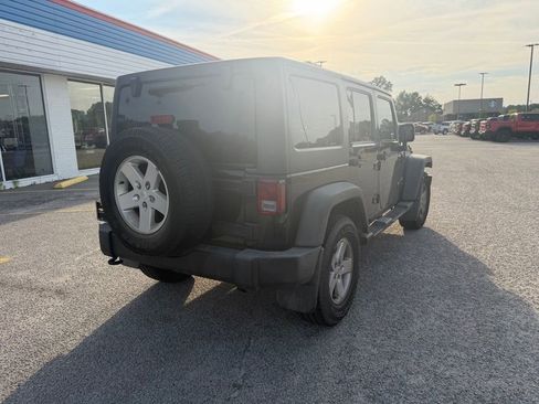 Used 2018 Jeep Wrangler Unlimited Sport S image 3