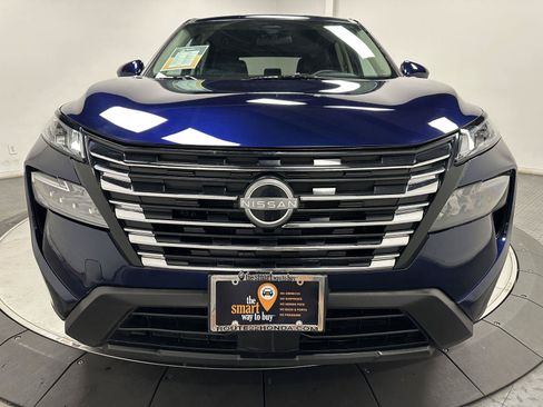 Used 2026 Nissan Rogue SV AWD/4WD image 5