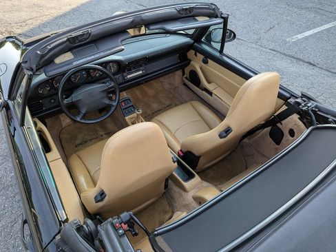 Used 1997 Porsche 911 Carrera RWD image 40