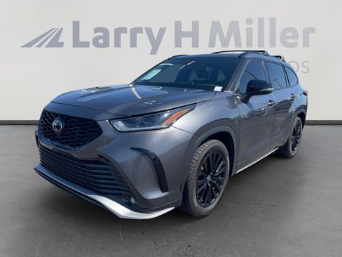 Used 2023 Toyota Highlander XSE image 1