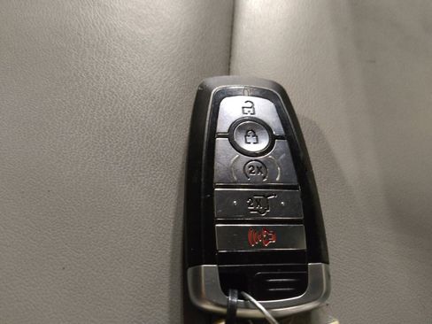 Used 2021 Ford Explorer XLT w/ Equipment Group 202A RWD image 32