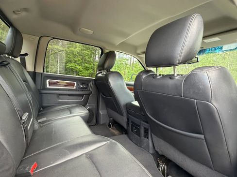 Used 2011 RAM 1500 Laramie AWD/4WD image 22