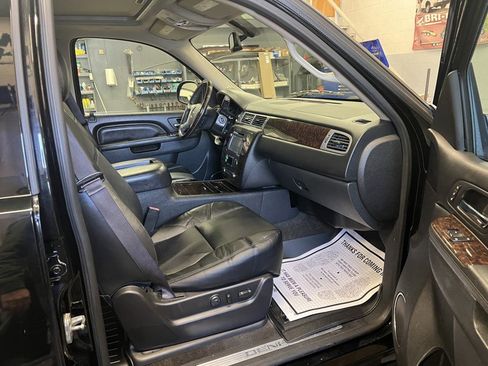 Used 2013 GMC Yukon Denali image 6
