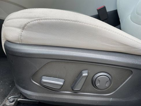 Used 2025 Hyundai Tucson SEL FWD image 11