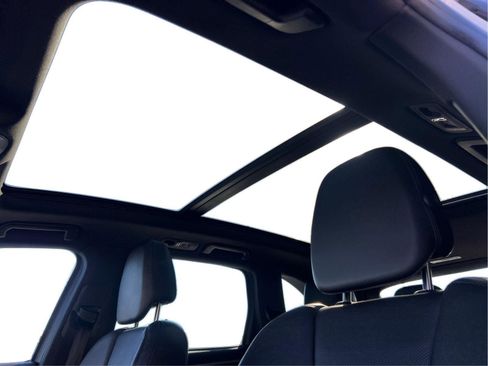 Used 2017 Porsche Cayenne S image 4