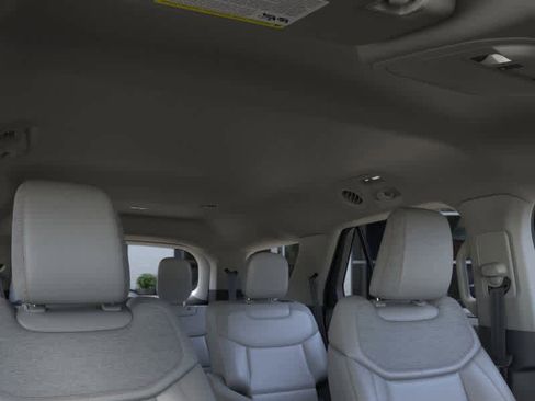 New 2026 Ford Explorer Active w/ Active Comfort Package RWD image 22