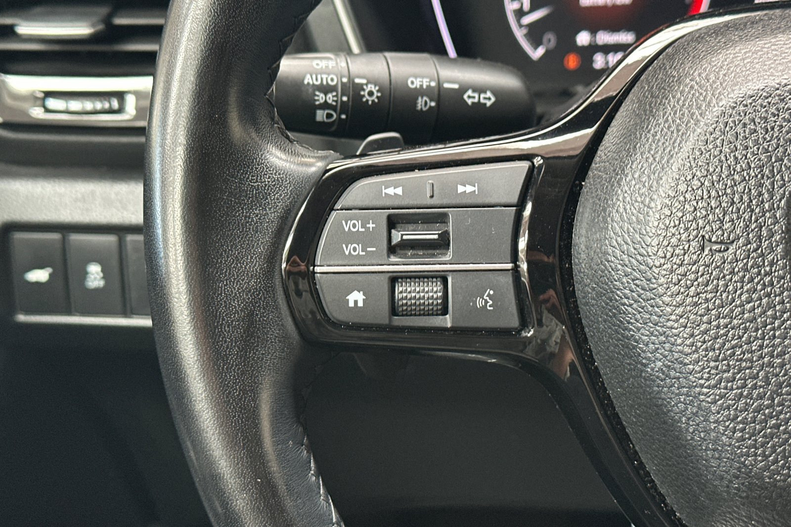 Used 2024 Honda Pilot EX-L image 31
