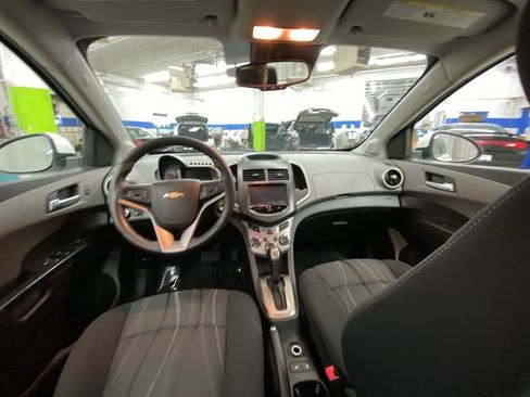 Used 2016 Chevrolet Sonic LT w/ Driver Confidence Package FWD image 27