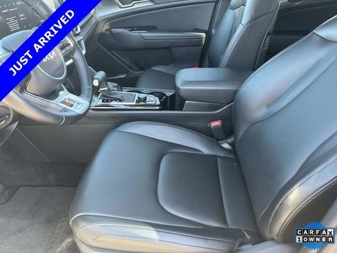 Used 2024 Kia Sportage EX FWD image 27