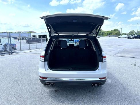 Used 2024 Lincoln Aviator Reserve w/ Equipment Group 201A AWD/4WD image 23