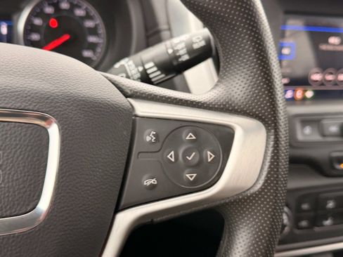 Used 2023 GMC Terrain SLE image 15