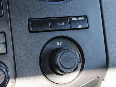 Used 2012 Ford F550 2WD Regular Cab Super Duty w/ PWR Equipment Group image 31