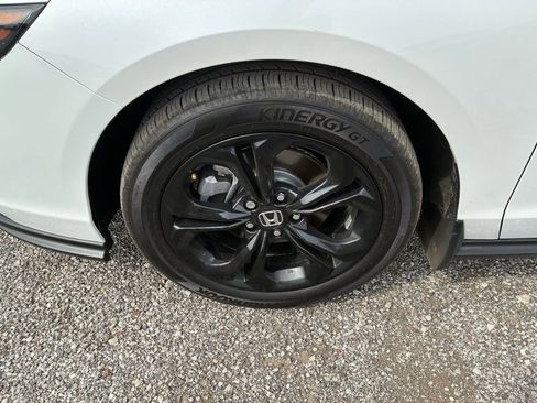 Used 2025 Honda Accord SE image 22