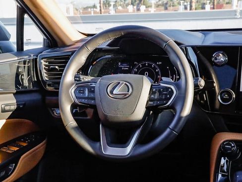 Used 2025 Lexus NX 250 FWD w/ Premium Package image 18