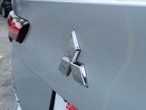 Used 2022 Mitsubishi Outlander ES image 6