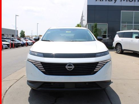 New 2025 Nissan Murano SL image 2