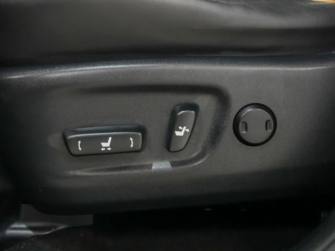 Used 2015 Lexus NX 300h AWD w/ Luxury Package image 22