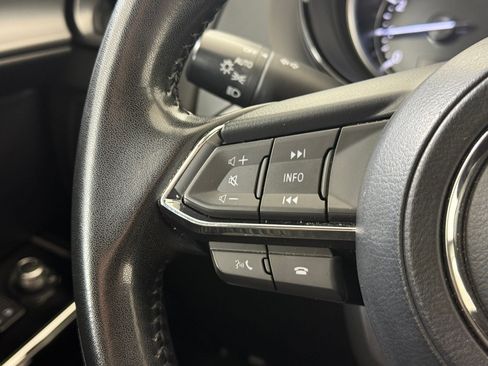 Used 2022 MAZDA CX-9 Touring image 17