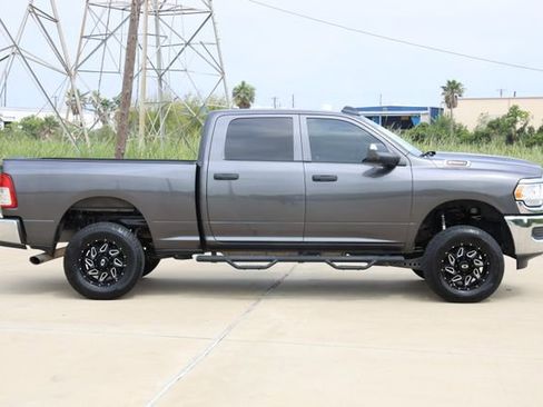 Used 2019 RAM 2500 Tradesman AWD/4WD image 4