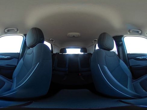 Used 2024 Chevrolet TrailBlazer LT w/ Driver Confidence Package image 40