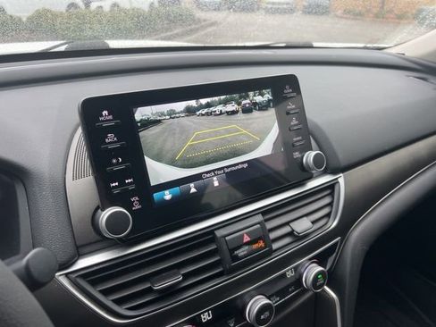 Used 2021 Honda Accord Hybrid image 18