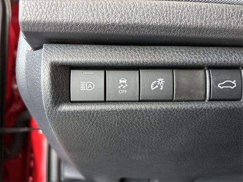 Used 2025 Toyota Camry LE w/ Convenience Package image 27