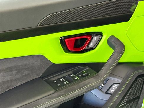 Used 2024 Lamborghini Urus S image 14