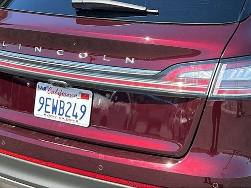 Certified 2023 Lincoln Nautilus Reserve w/ Equipment Group 201A image 8