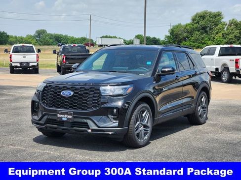 New 2026 Ford Explorer ST-Line w/ ST-Line Street Pack RWD image 3
