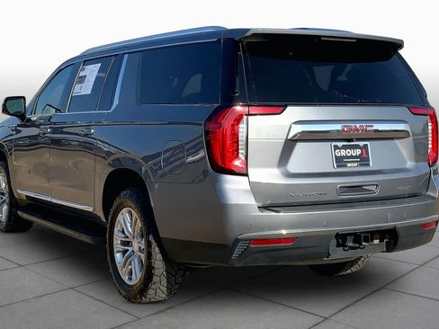 Used 2022 GMC Yukon XL SLT w/ SLT Premium Package AWD/4WD image 12