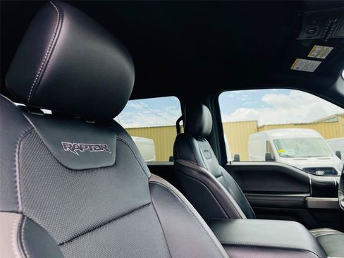 Used 2018 Ford F150 Raptor w/ Equipment Group 802A Luxury AWD/4WD image 18