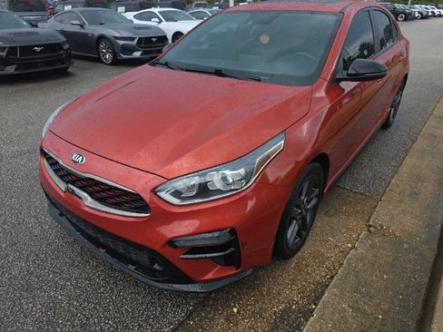 Used 2021 Kia Forte GT-Line w/ GT-Line Premium Package FWD image 3