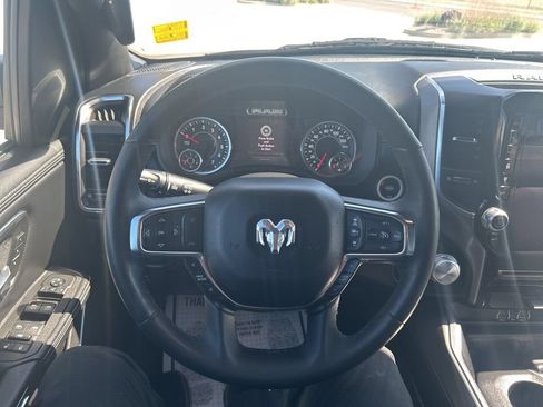 Used 2025 RAM 1500 Laramie AWD/4WD image 17