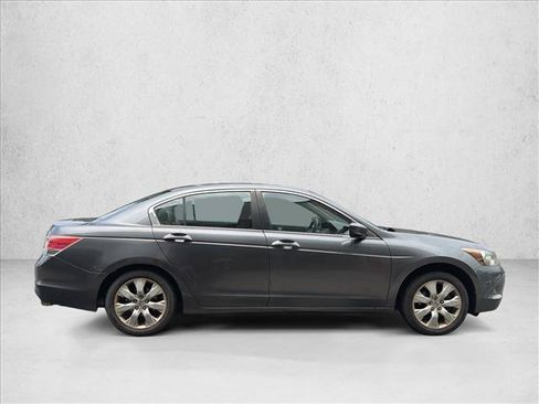 Used 2010 Honda Accord EX image 3