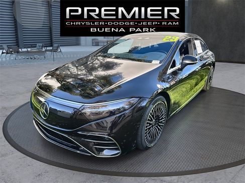 Used 2023 Mercedes-Benz EQS 580 4MATIC Sedan image 1