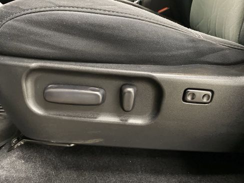 Used 2021 Toyota Tacoma TRD Off-Road image 14