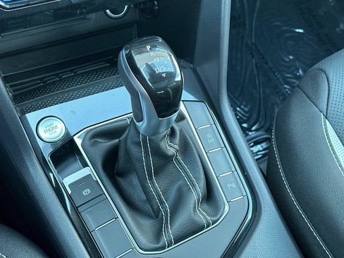 New 2026 Volkswagen Taos SEL image 21