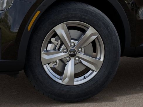 New 2025 Kia Sorento LX image 10