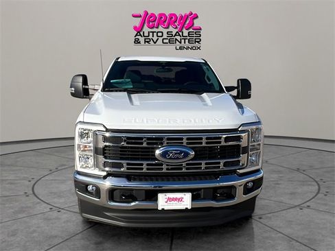 Used 2024 Ford F350 XLT w/ FX4 Off-Road Package image 20