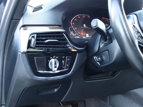 Used 2020 BMW 530i xDrive image 28