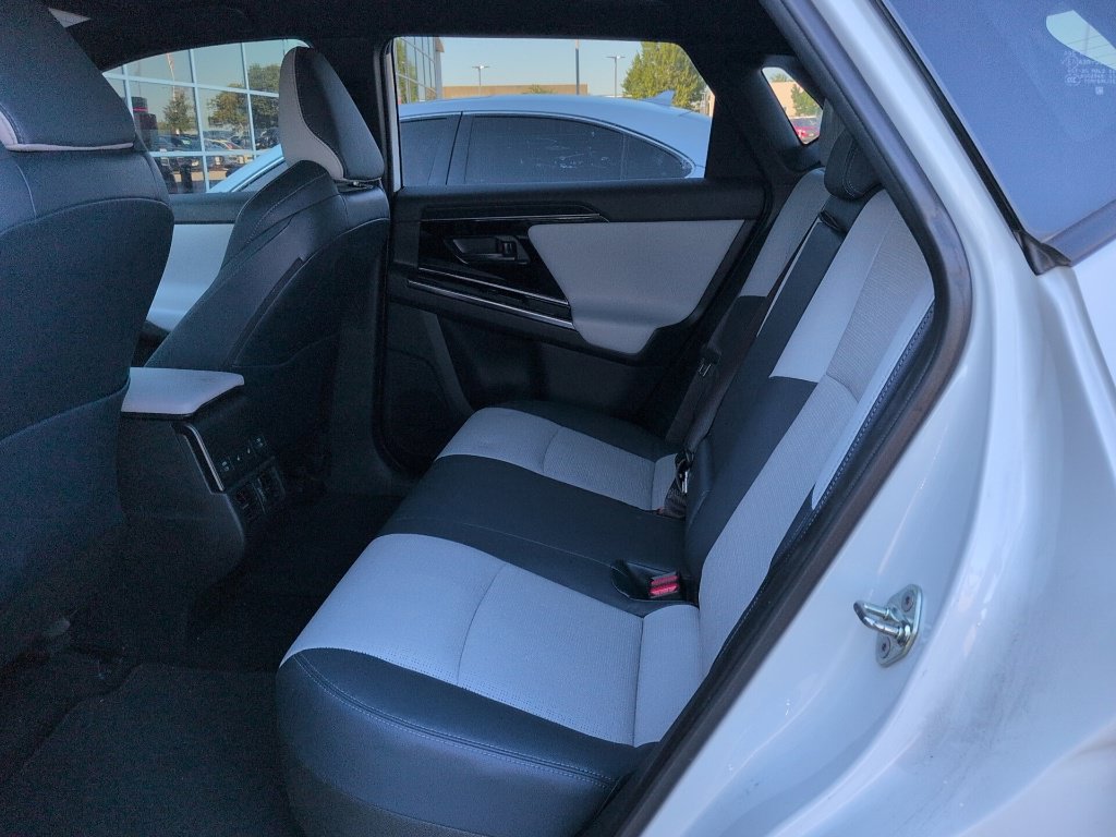 Used 2023 Subaru Solterra AWD image 9
