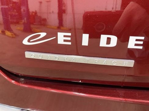 Used 2022 Jeep Wagoneer Series III w/ Flexible Seating Group AWD/4WD image 29